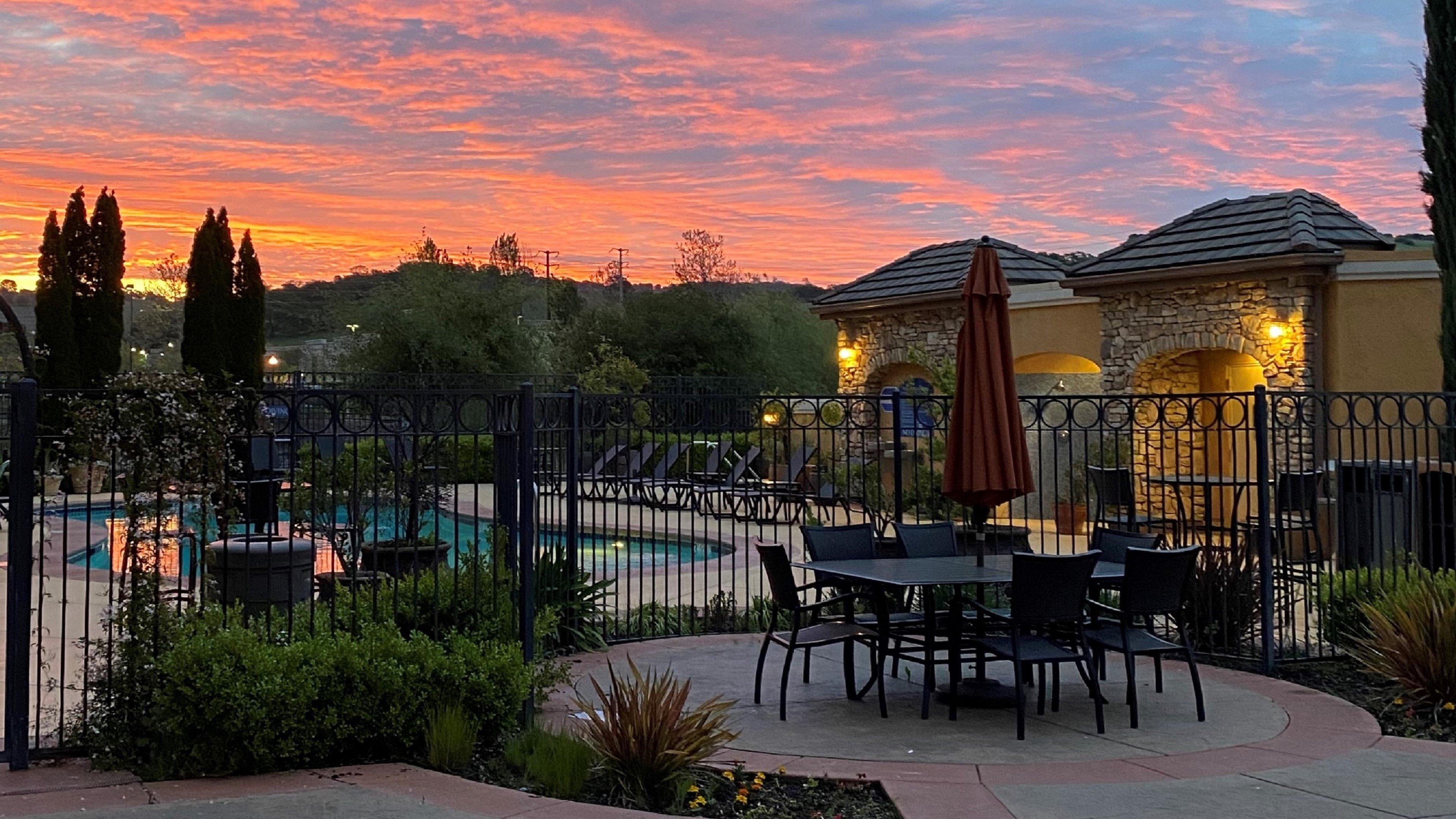 Holiday Inn Express Hotel & Suites El Dorado Hills, An Ihg Hotel Exterior photo